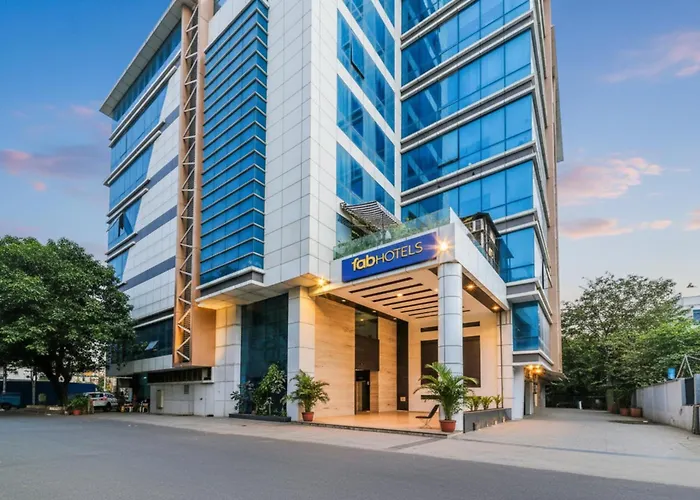 Fabhotel Aksa International - Nr Mumbai International AirportAirport Hotel